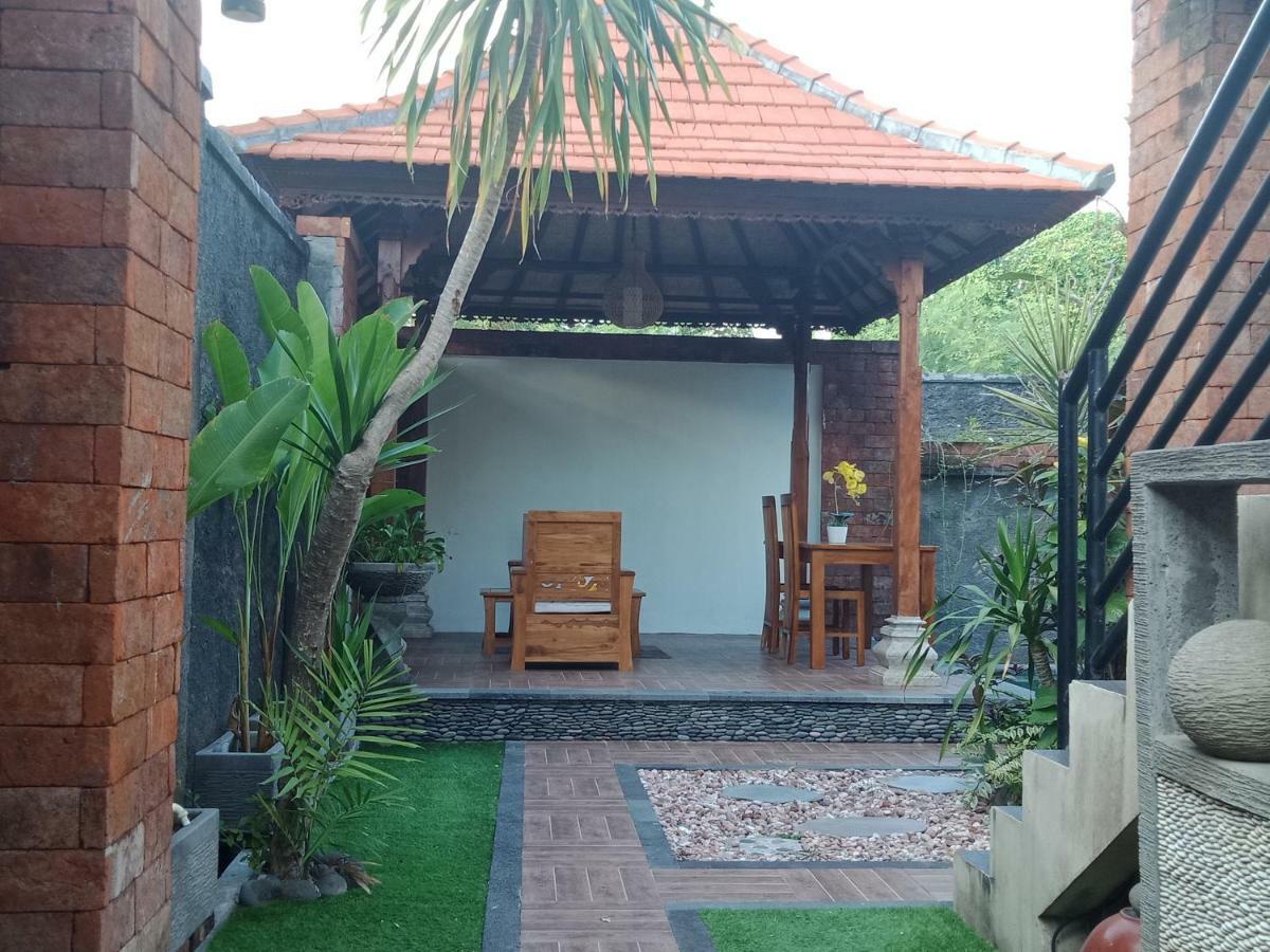 D'Puja Home Stay And Spa Nusa Dua  Buitenkant foto