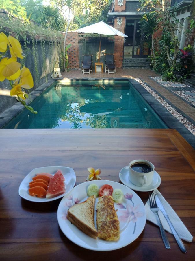 D'Puja Home Stay And Spa Nusa Dua  Buitenkant foto