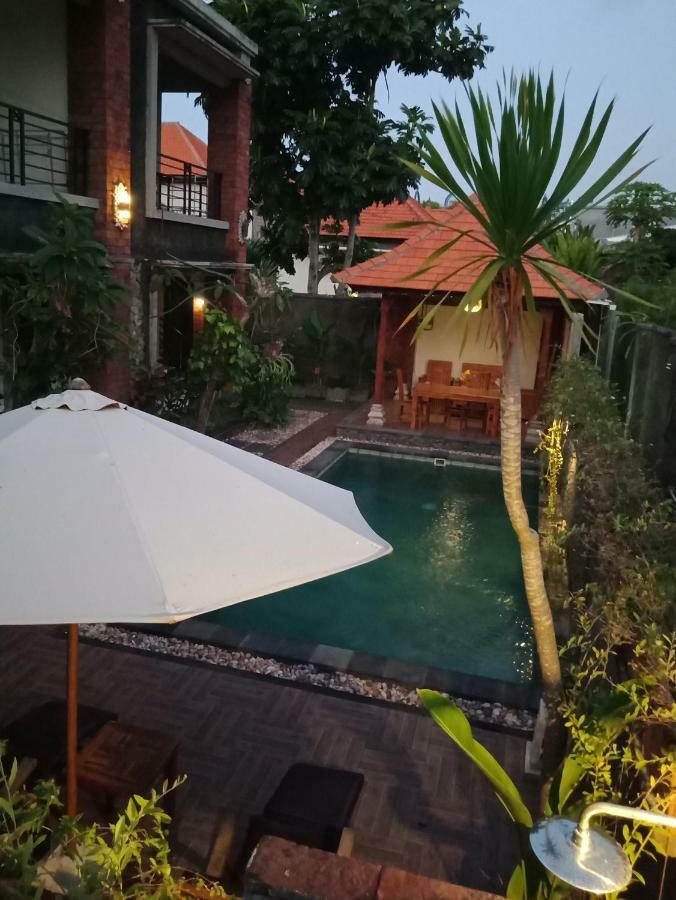 D'Puja Home Stay And Spa Nusa Dua  Buitenkant foto
