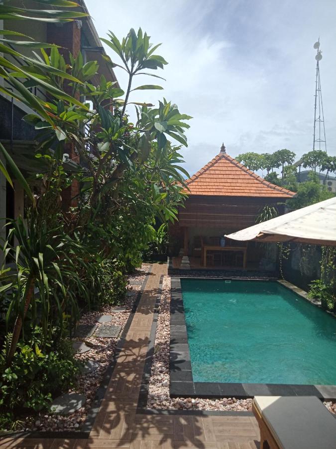 D'Puja Home Stay And Spa Nusa Dua  Buitenkant foto